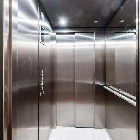 Ek Coast アパート